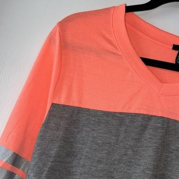 Rue21 Womens Colorblock 3/4 Sleeve Top L V-Neck - Picture 3 of 8